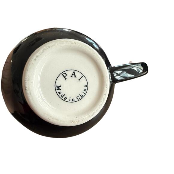 Two PAT Black Ceramic Coffee Mugs Hesrt Design “Be Mine” On Ribbon - Picture 4 of 7